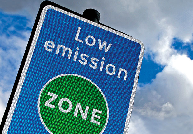 photo of a low emission zone road sign