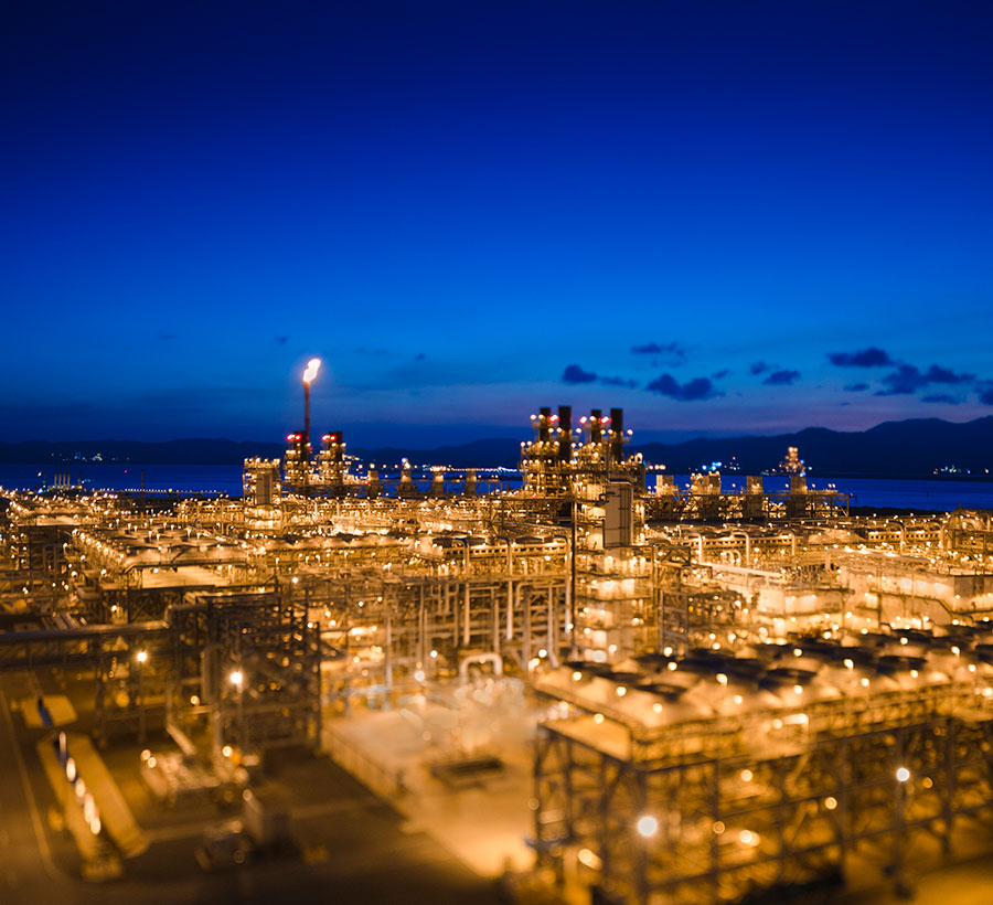 photo of a refinery in Australia